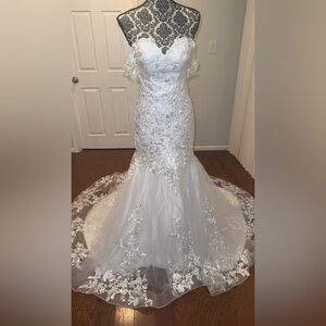 Off shoulder Mermaid lace wedding dress